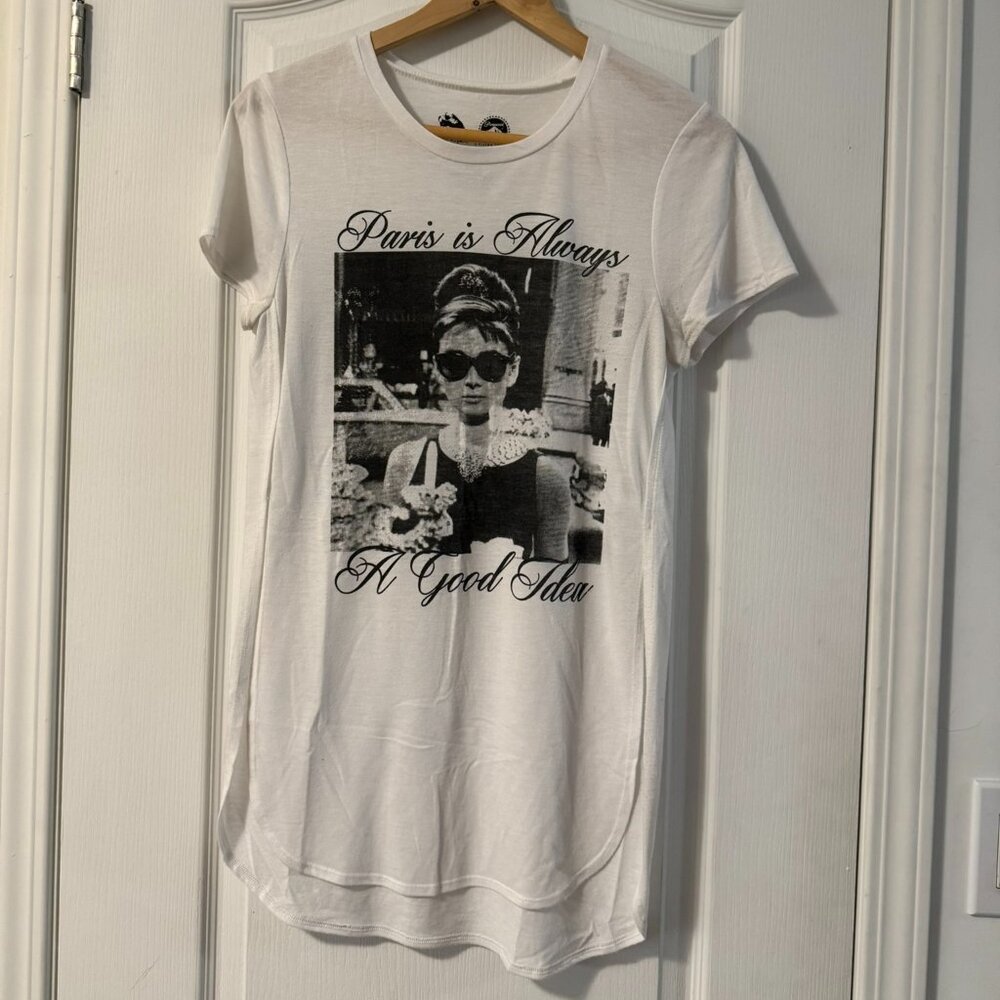 Paramount Audrey Hepburn Breakfast at Tiffany's T-shirt